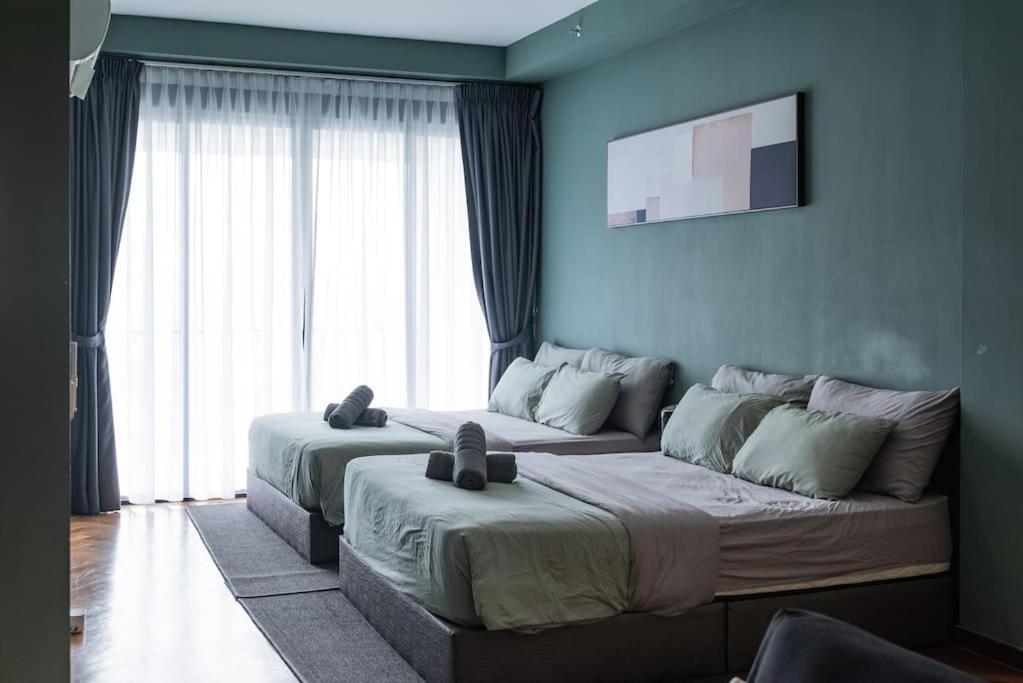 Deluxe Seaview Suite Twin Bed By The Only Bnb Tanjung Tokong Esterno foto